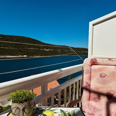 Apartment Sea *